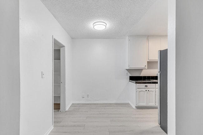 Photo - 3324 Drew St