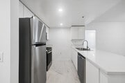 2BR, 2BA - 1,200SF - Kitchen - 939 Palm Avenue