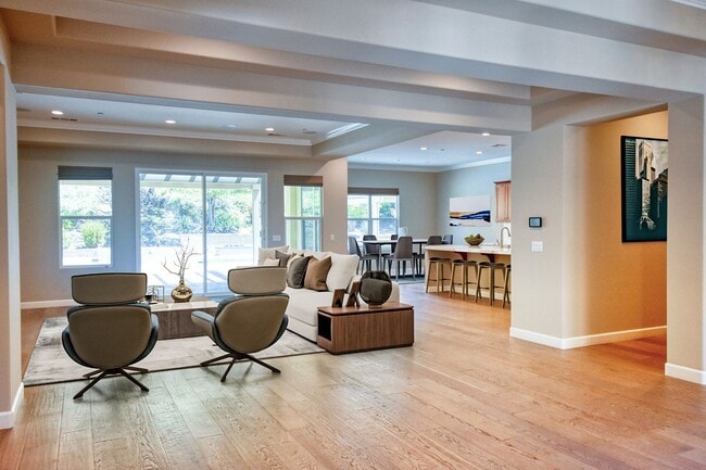 Photo - 5 Bedroom Resort-Style Estate with Pool, S...