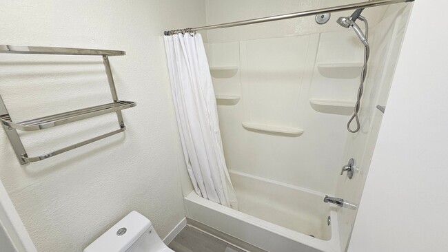 Photo - 6842 Fulton Ave Unit 11