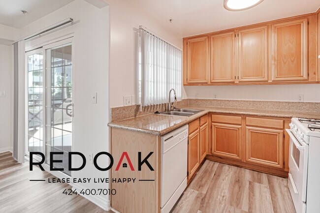 Photo - 319 S Westlake Ave Unit 101