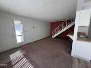 Photo - 752 W Hemlock St