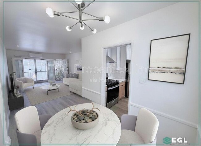 Building Photo - 250 N Cordova St