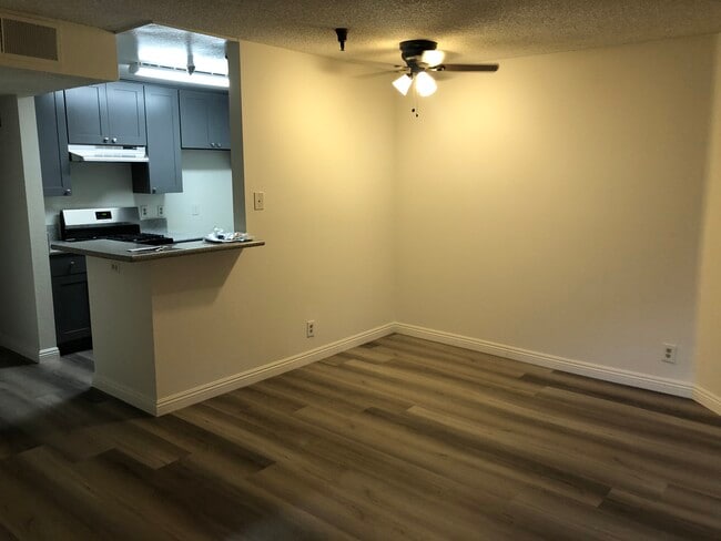 Photo - 1791 N Sycamore Ave