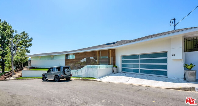 Building Photo - 849 Glenmere Way