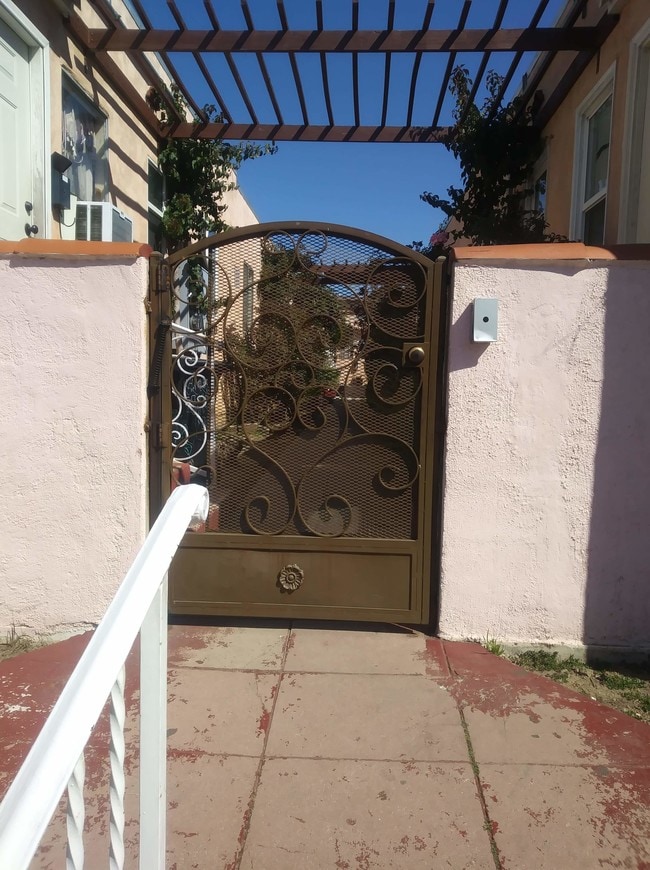 Main Entrance - 4247 Burns Ave Unit 4243 1-2 Burns St.