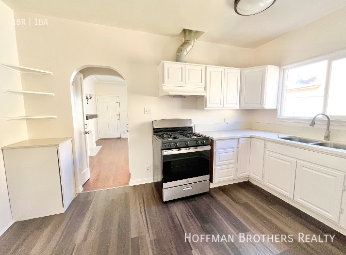 518 1/2 N Heliotrope Dr-518 1/2 - 518 1/2 N Heliotrope Dr-518 1/2 Unit 518 1/2