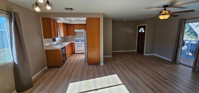 Photo - 126 California St Unit Apt. C