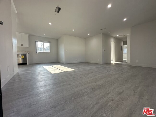 Photo - 1118 S Holt Ave Condo Unit 5