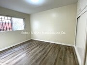 Photo - 159 Roycroft Ave Apartment Unit 01