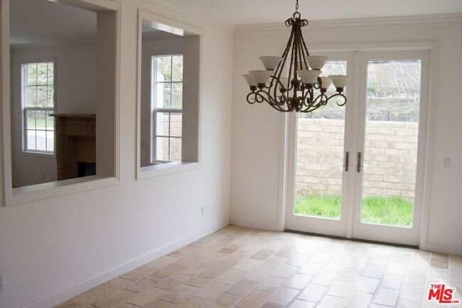 Photo - 1952 Hazel Nut Ct