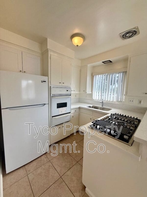 Photo - 152 Third Avenue