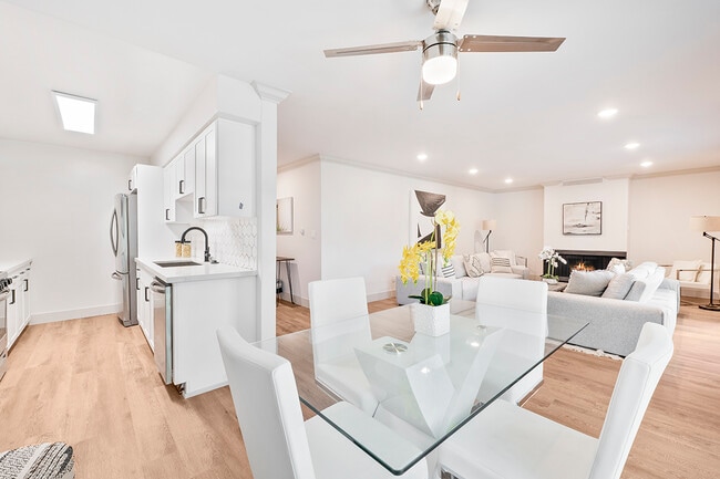 Photo - 821 3rd St Unit 207