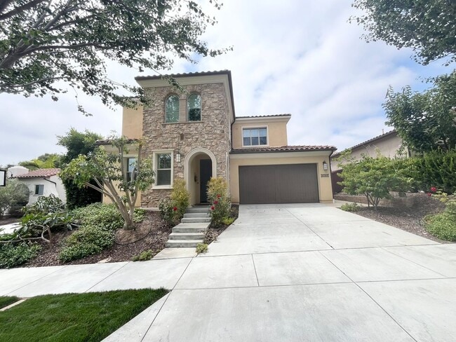 Building Photo - COMING SOON - 4 Bed, 4 Bath in Foothills o... Rental