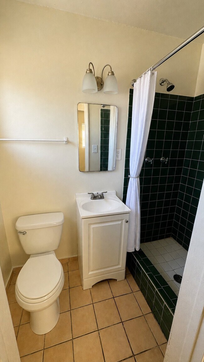 Photo - 1433 W 84th Pl