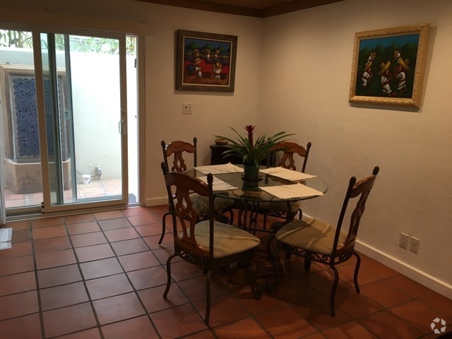 Building Photo - 138 15th Pl Unit 138 15th Place Rental