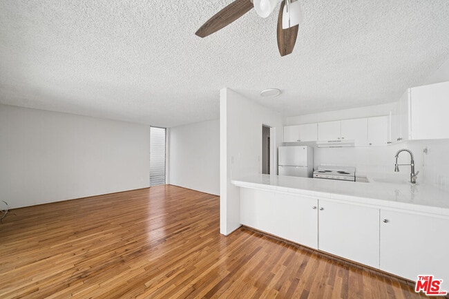 Photo - 7545 Hampton Ave Unit 108