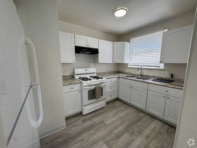 Building Photo - 2153 Cooley Pl Rental