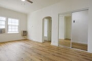 Photo - Bright & Inviting 1-Bedroom Apartment Unit 309