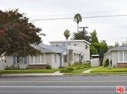 Photo - 13450 Burbank Blvd