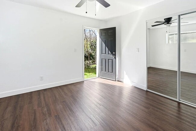 Photo - 23855 Zuger Dr