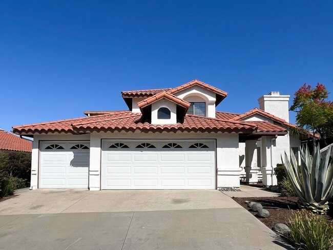 Lovely 4 bedroom Oceanside home! - Lovely 4 bedroom Oceanside home!