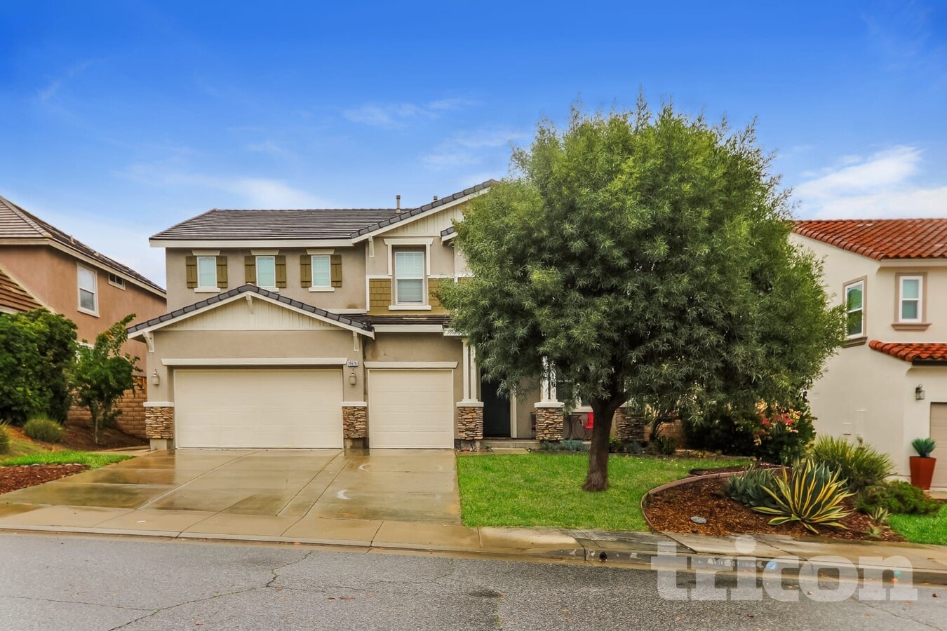 Photo - 35676 Winkler St