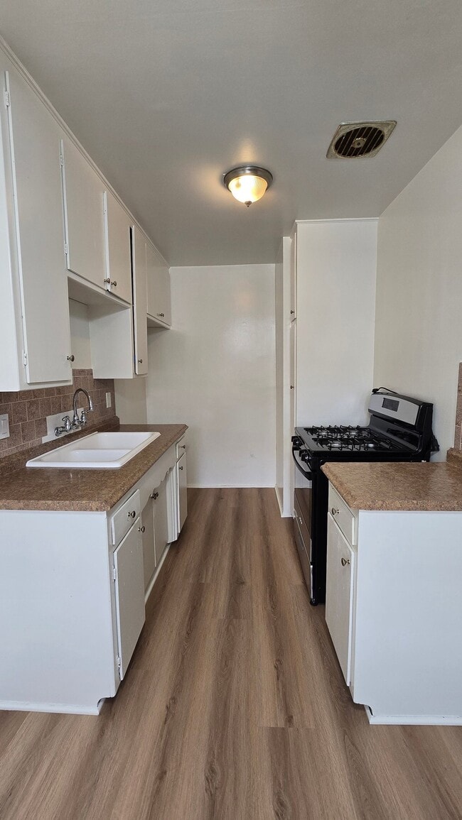 Photo - 516 Mar Vista Ave Unit 7