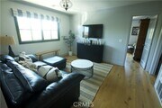 Photo - 2575 Park St