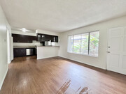 Photo - 1552 Berkeley St Apartments