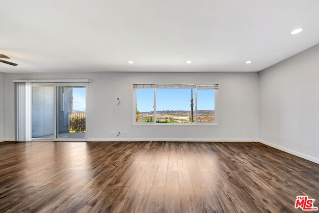 Photo - 3606 Vista Rey Unit 19