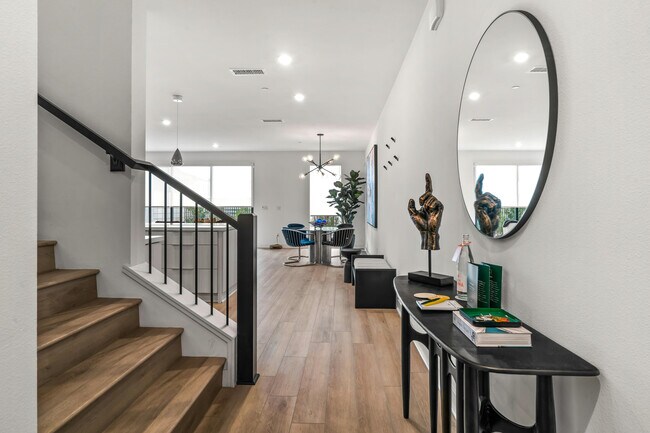 Photo - 438 Huddle Spgs Wy