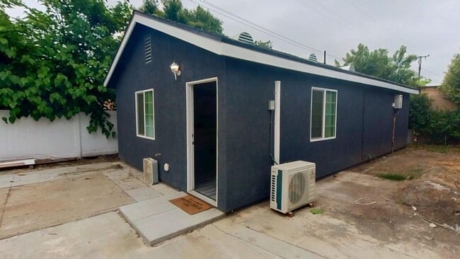 Photo - 150 W Olive St