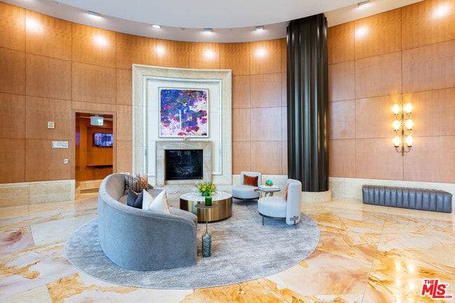 Photo - 1 W Century Dr Unit 23B