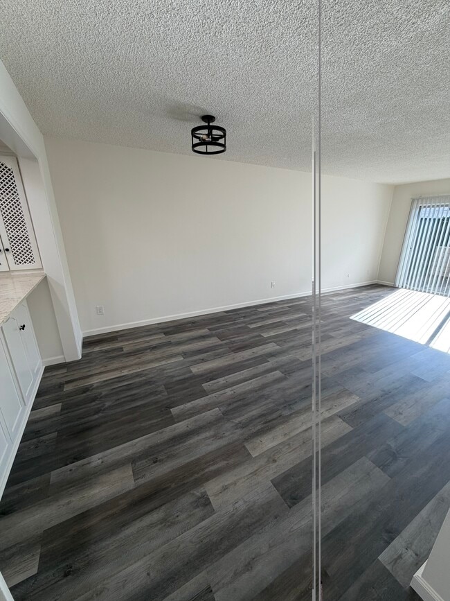 Photo - Villa Palms Apartments