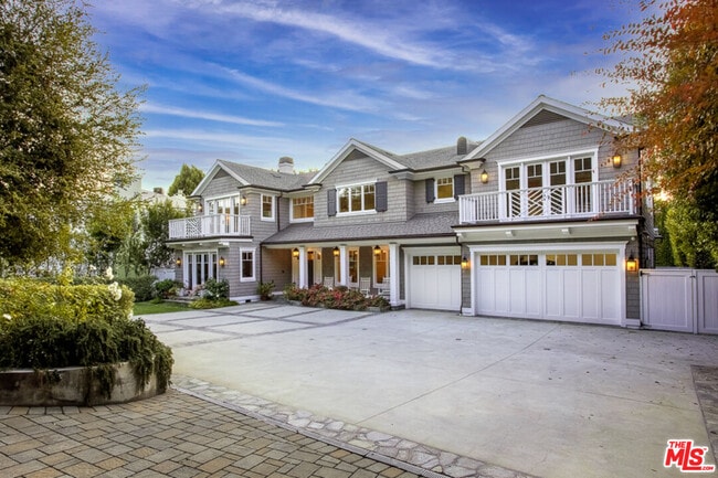 Photo - 117 S Burlingame Ave
