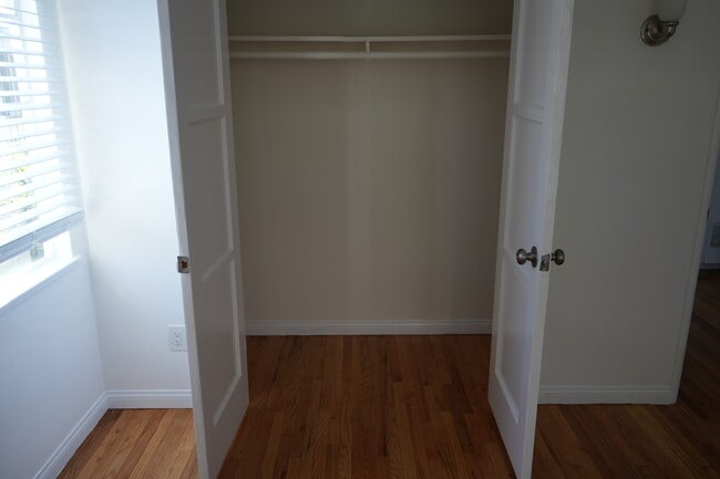 Photo - 11622 Chandler Blvd