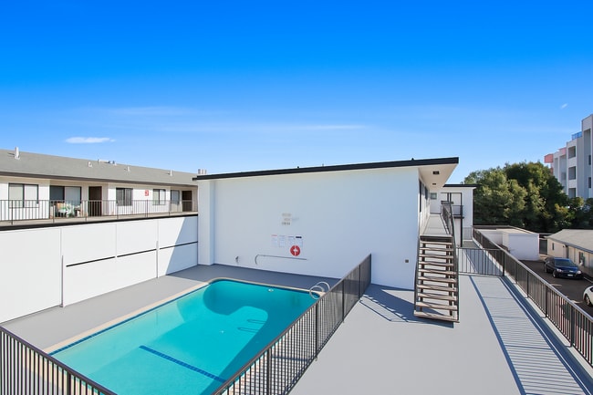 Photo - 14112 Yukon Ave Unit #2