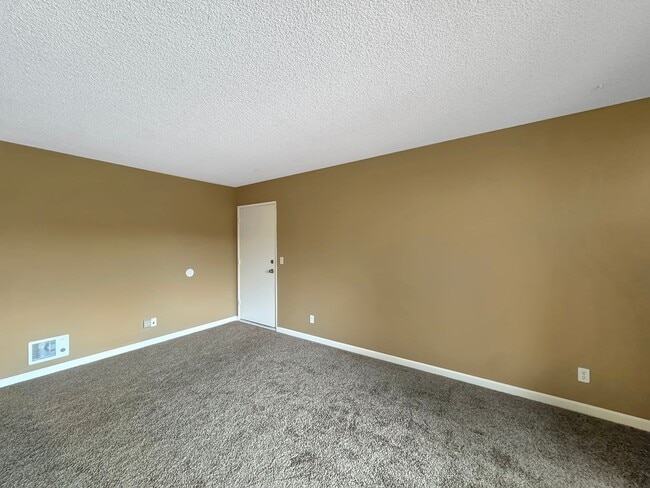 Photo - 9550 Carroll Canyon Rd Unit 237