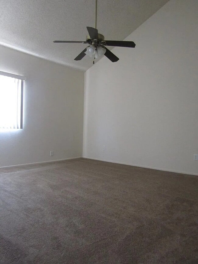 Photo - "Charming 1-Bedroom Retreat with Spacious 900 Sq Ft Living in Glendora!"