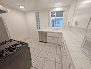 Photo - 833 S Plymouth Blvd Apartment Unit 5