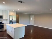 Photo - 662 Benson Way