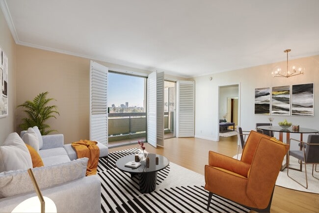 Photo - 321 S San Vicente Blvd Unit 705