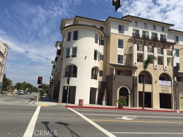 Photo - 28 N 3rd St Unit A210