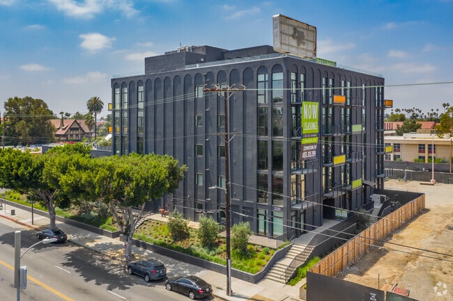 2231 S Western - 2231 S Western