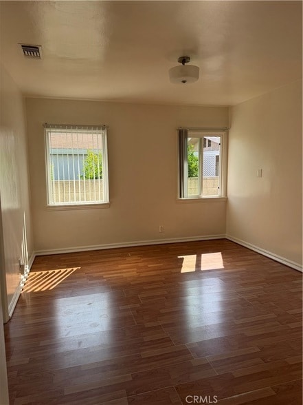 Photo - 461 W Harvard St