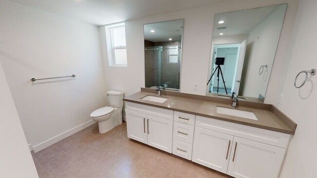 Photo - 12905 Landale Street