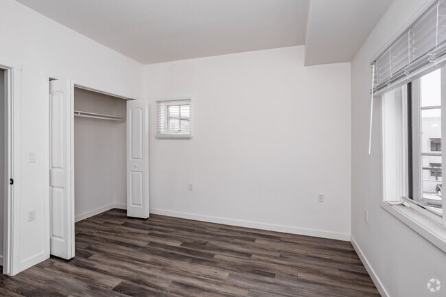 2BR, 2BA - 1180 SF - Catalina Luxury Apartments