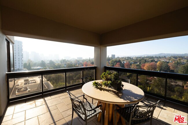 Photo - 10445 Wilshire Blvd Condo Unit 904