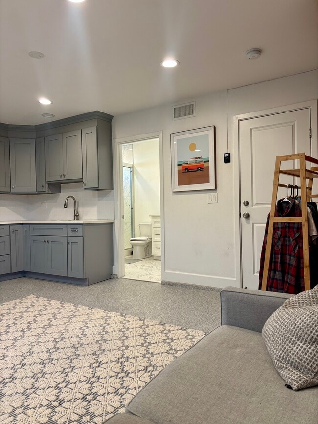 Photo - 14591 allen St